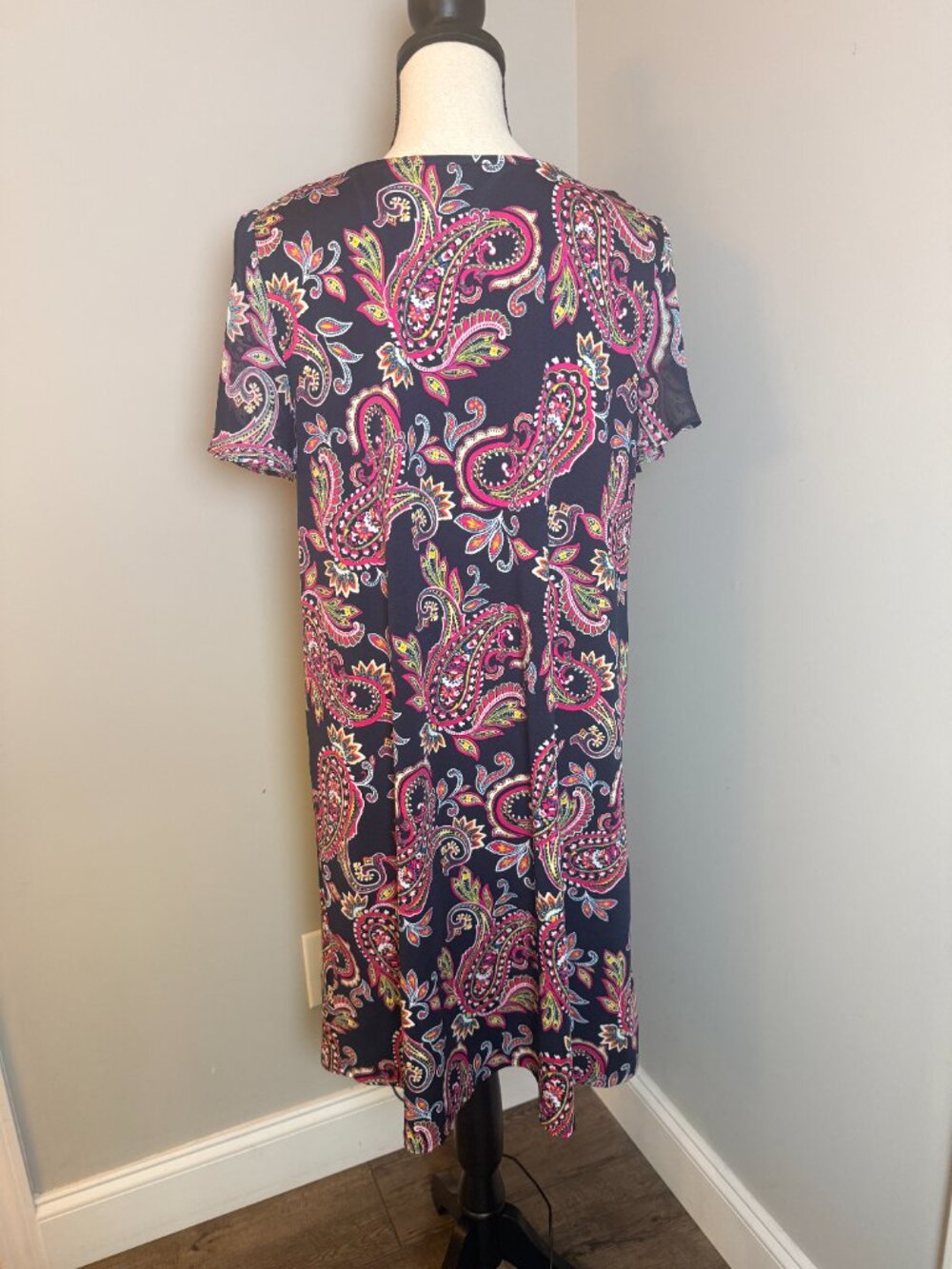 Paisley Dress - Picture 3 of 5
